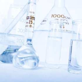 Systemy uzdatniania wody dla laboratoriów