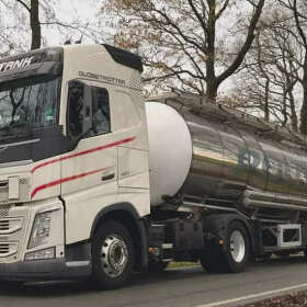 Specjalistyczny transport produktów chemicznych za pomocą cystern - Poltank Siegfried Hansen