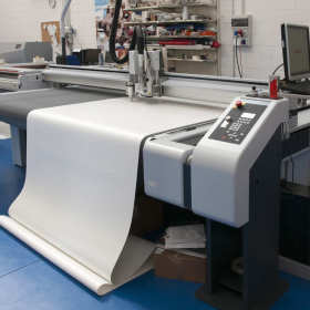 Asprinters: Jak prawidłowo używać i serwisować plotery?