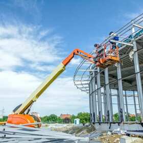 Operator urządzeń UDT - zdobądź kwalifikacje do obsługi urządzeń technicznych z Poznańskim Centrum Kształcenia Zawodowego