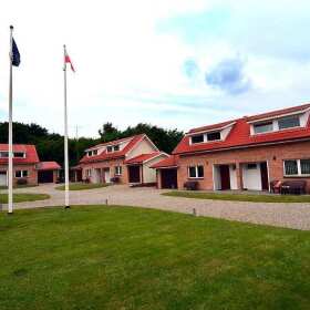 Najlepsze wczasy nad morzem - co oferuje Ośrodek Wczasowy Polonia w Rewalu?