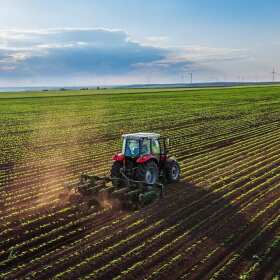 Bank Spółdzielczy w Staszowie: Korzyści z kredytów rolniczych dla rozwoju polskiego rolnictwa