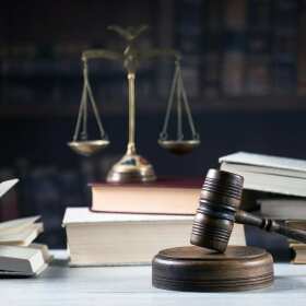 Pomoc prawna w postępowaniu karnym – co warto wiedzieć? Kancelaria Radcy Prawnego Michał Szwarc