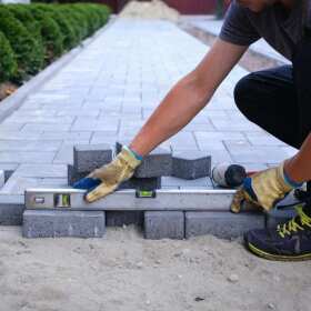 Perfekcyjne układanie kostki brukowej z firmą Heller Krzysztof Brukarskie Usługi