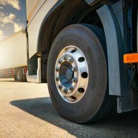 Tachografy w transporcie – wybór i zalety