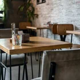 Meble do restauracji – Kadryl PPUH Bernard Grygar