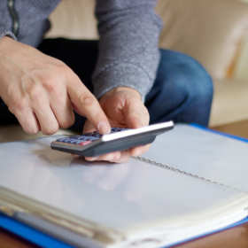 Jak walczyć o alimenty dla dziecka? Co zrobić, żeby były partner płacił?