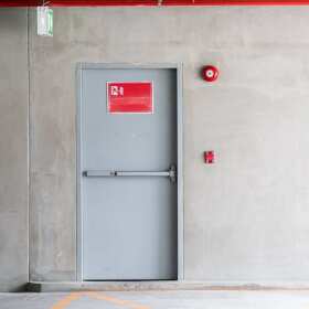 Przeciwpożarowe bramy przesuwne – Ddoors