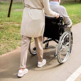 Dom Seniora A w Sercu Maj – Wsparcie i Aktywności dla Seniorów