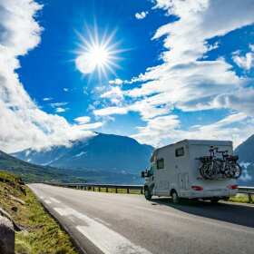 Wynajem kampera dla par – Oferta Żoli Kamper