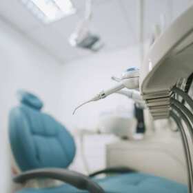 Sedacja w stomatologii – komfortowe zabiegi dentystyczne