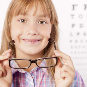 Jak rozpoznać wadę wzroku u dziecka?