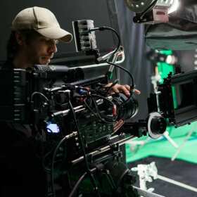 Dynamiczne ujęcia w teledyskach – Wakomy