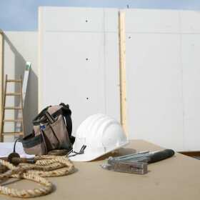 Sklejka antypoślizgowa w budownictwie – Biterum