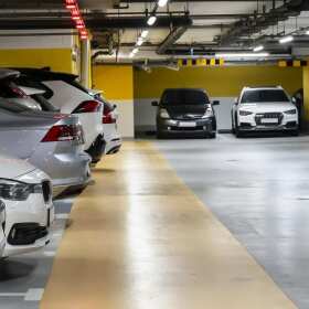 Elastyczne opcje płatności w Royal Parking