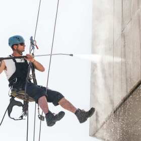 Profesjonalne mycie dachów – Gumimot