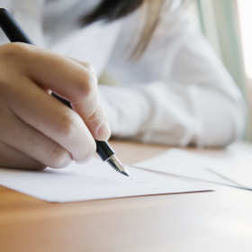 Pióra wieczne do pracy lub nauki – jak wybrać najlepsze?