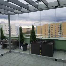 Zalety szklanej zabudowy tarasu – Szklanorama