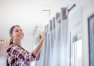 Dlaczego warto zdecydować się na zakup firanek szytych na miarę?