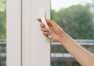 Pogotowie Okienno Drzwiowe w Lęborku: W jaki sposób prawidłowo wymieniać uszczelki w oknach? Kiedy to robić?