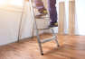 Jak właściwie postępować z drabiną podczas pracy na budowie?
