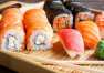 Sushi jako elegancki poczęstunek na spotkanie biznesowe