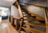 Wady i zalety drewnianych schodów i balustrad. Czy warto mieć je w swoim domu?