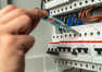 Jak wybrać dobrą firmę elektryczną?
