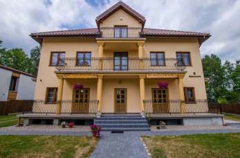 Jak sprawdzić obiekt noclegowy przed urlopem?