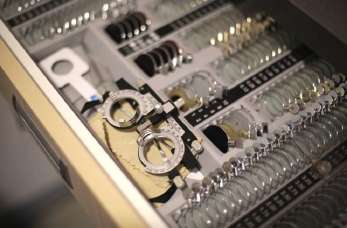 Jak wygląda profesjonalne badanie wzroku, realizowane przez Maciej Ziółkowski Zakład optyczny?