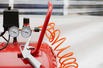 Wysokiej jakości sprężarki od firmy KOMPRESOR SERVICE FRĄTCZAK SP. J.