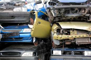 Jak zezłomować auto bez dowodu rejestracyjnego lub karty pojazdu?