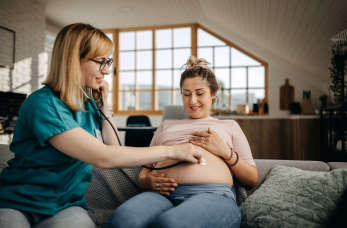 Opieka położnej Haliny Grudzień z Tarnobrzega w ciąży i po porodzie