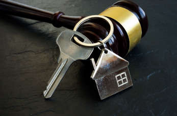 Co warto wiedzieć o sporządzaniu aktu poświadczenia dziedziczenia w kancelarii notarialnej?