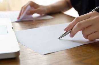 Jakie dokumenty mogą wymagać tłumaczenia przysięgłego?