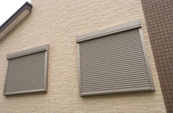 Systemy roletowo-żaluzjowe w ofercie firmy Vernal