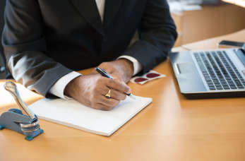 Kancelaria Notarialna Piotr Grzeszak – dziedziczenie testamentowe i ustawowe