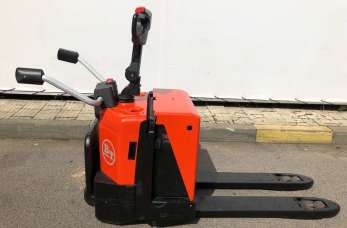 Typy wózków widłowych w ofercie renomowanego dystrybutora