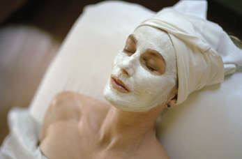 Odpocznij, zrelaksuj się i zadbaj o siebie w Salonie fryzjersko-kosmetyczny Parendi