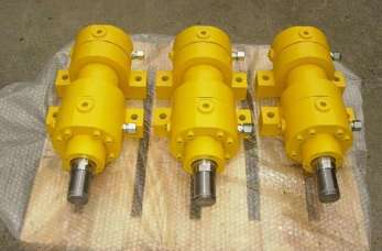 Jakie siłowniki hydrauliczne produkuje na zamówienie firma HYDROBOG?