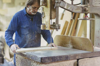 Cięcie i obróbka drewna