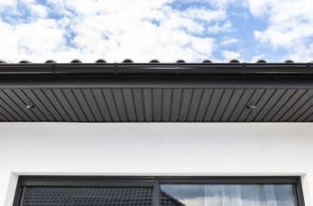 Co warto wiedzieć o podsufitce PCV? Sprawdź opinię specjalistów z firmy Bartek Domet!