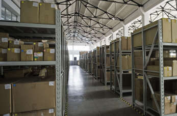 Rodzaje regałów w konstrukcjach stalowych z oferty firmy PROMET 