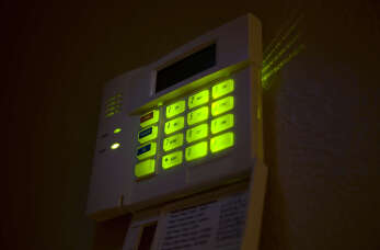 Montaż instalacji alarmowych dla twojego domu z fachowcami firmy Gremar