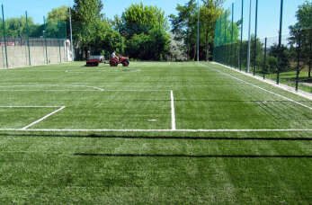 Wykonanie nawierzchni w obiektach sportowych z firmą Bogmar