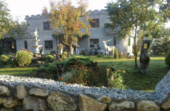 Jakie zalety ma letni wypoczynek w gospodarstwie agroturystycznym Pod Lasem?