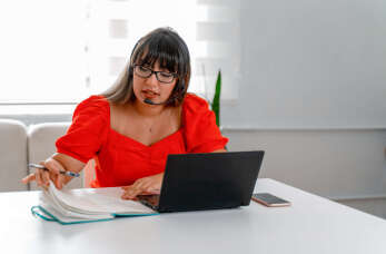 Zależy Ci na tłumaczeniu poświadczonym z języka angielskiego? Zgłoś się do tłumacza przysięgłego Moniki Czyż MC Tłumaczenia!