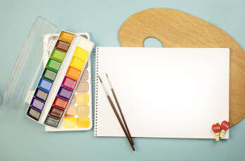 Akcesoria plastyczne do szkoły – przygotuj wyprawkę ze sklepem Zaczarowany Ołówek