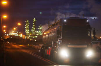 Szukasz firmy, która świadczy kompleksowe usługi celne? Sprawdź ofertę Agencji Celnej Prima!