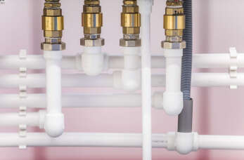 Jak montuje instalacje wodno-kanalizacyjne firma Central - Gaz s.c.?